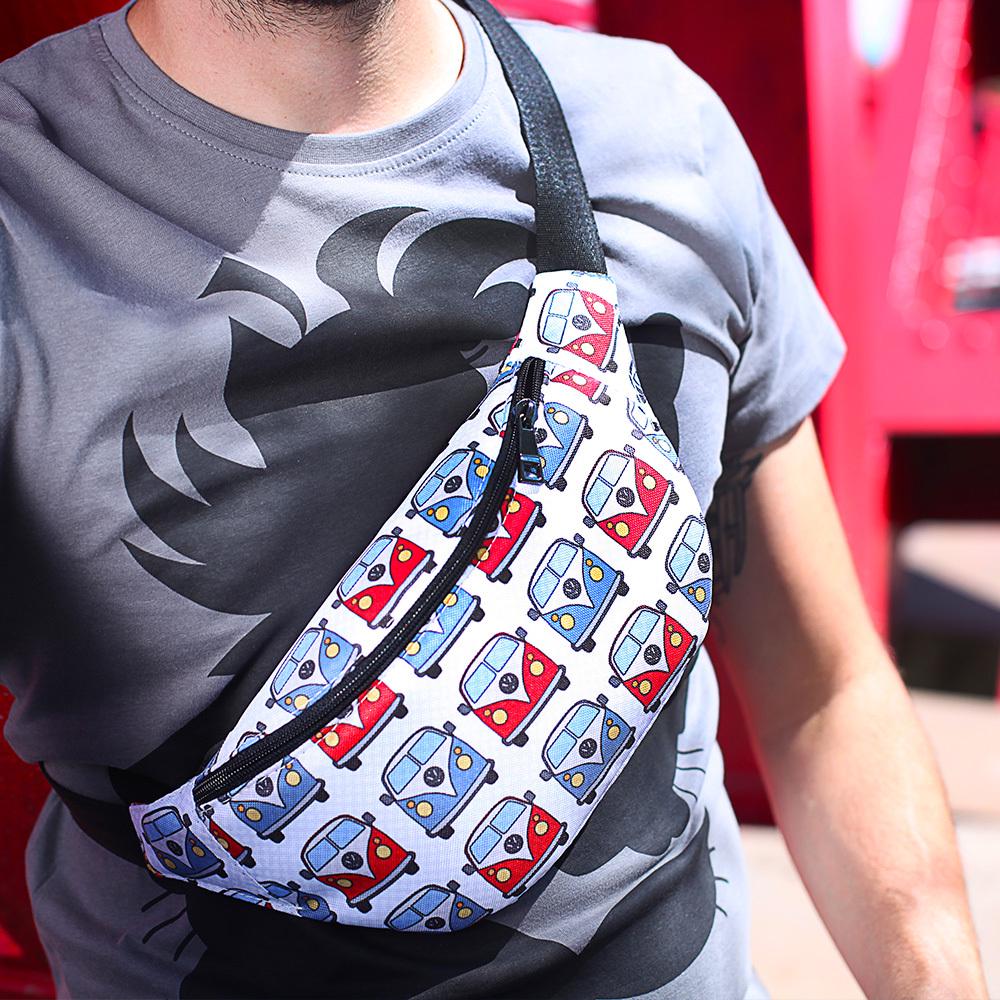 Сумка-бананка через плечо и пояс Presentville Bumbag Volkswagen 27х16 см (BB_20J004_BL) Сумка-бананка через плечо и пояс Presentville Bumbag Volkswagen 27х16 см (BB_20J004_BL)
