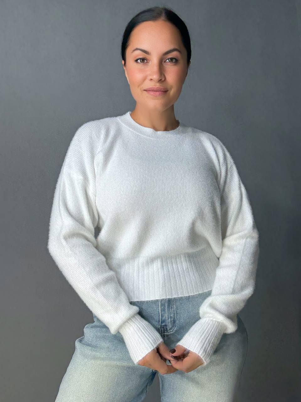Светр жіночий Fancy Matinee 7571 вафельний з ангори оверсайз OS Білий (4986) - фото 9