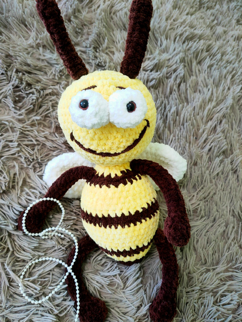 Игрушка мягкая детская вязаная маленькая Пчелка handmade
