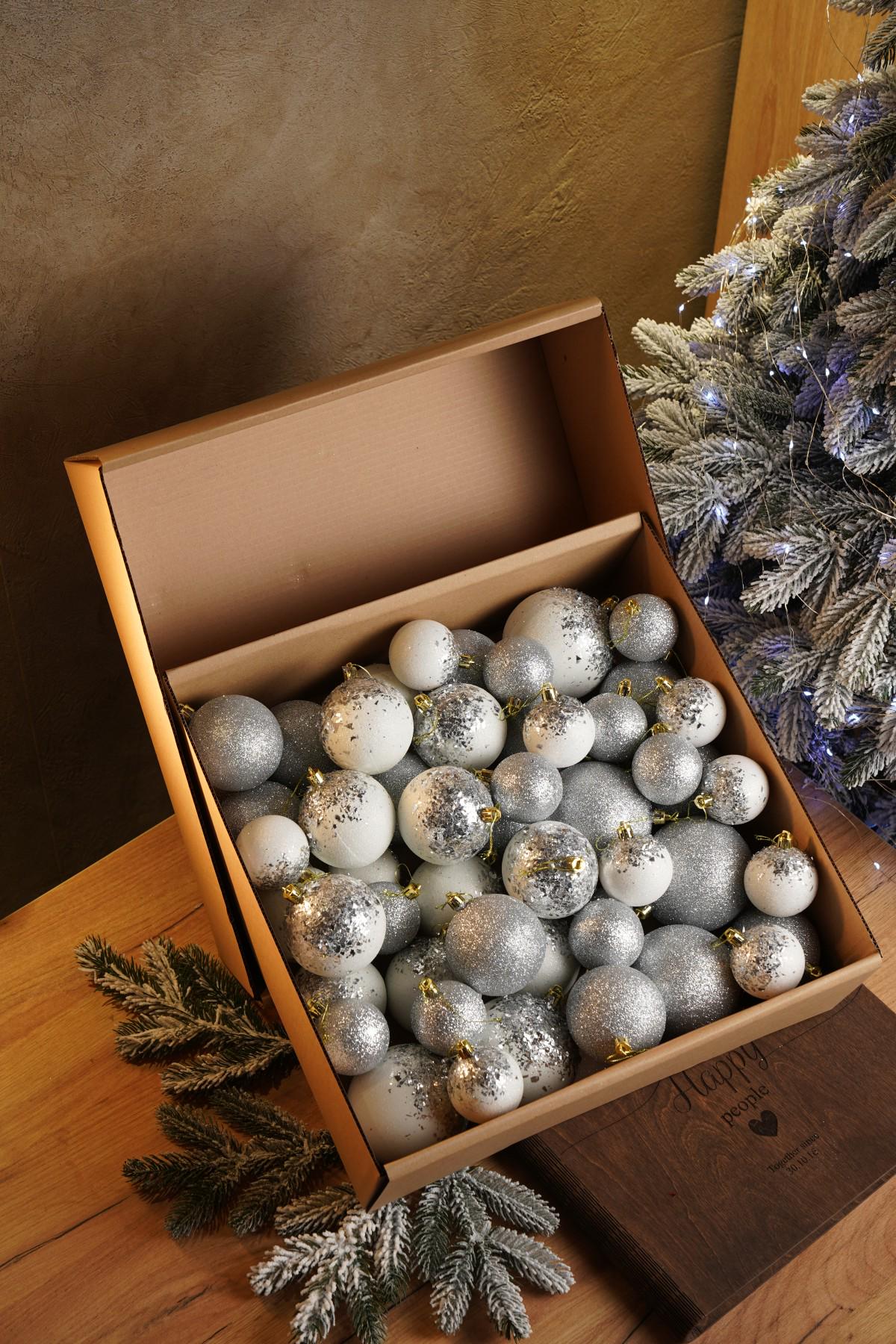 Елочный набор шаров с блестками Битое Стекло Серебряный/Белый (VYA678121) - фото 1 Елочный набор шаров с блестками Битое Стекло Серебряный/Белый (VYA678121) - фото 1