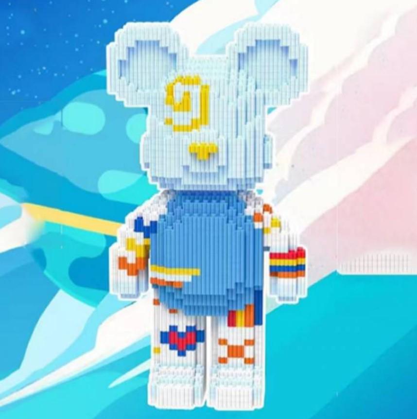 Конструктор Magic Blocks 3D Bearbrick Мишка мечтатель 30 см/1198 дет. Голубой (1000-ZB-138) - фото 3 Конструктор Magic Blocks 3D Bearbrick Мишка мечтатель 30 см/1198 дет. Голубой (1000-ZB-138) - фото 3