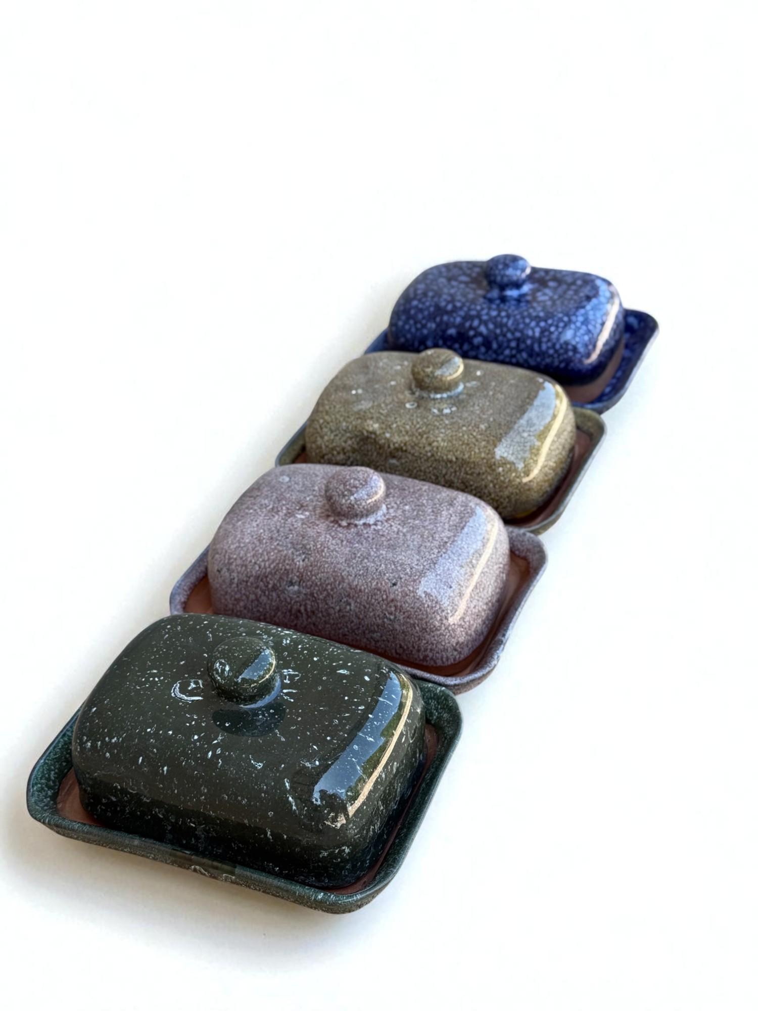 Набор масленок для сливочного масла с крышкой 4 шт. (28833544) - фото 7 Набор масленок для сливочного масла с крышкой 4 шт. (28833544) - фото 7