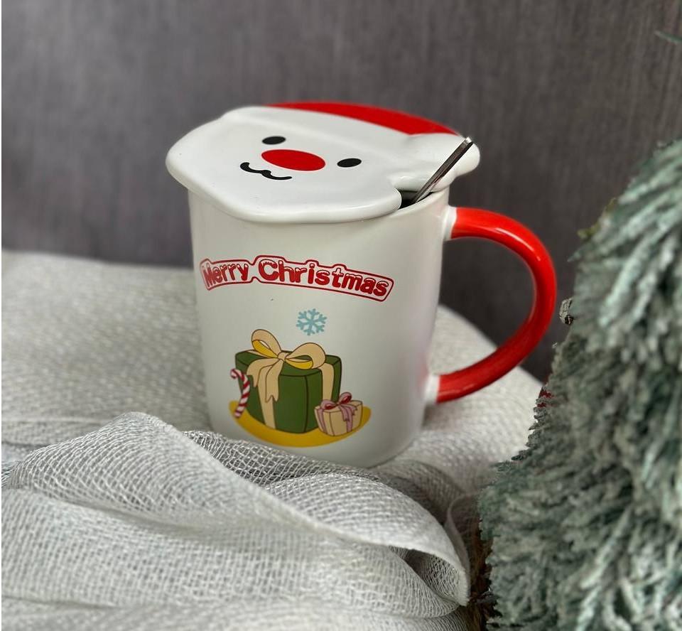 Чашка новорічна Olens 102-1059 з кришкою та ложкою 380 мл Білий (2786890971) - фото 2 Чашка новорічна Olens 102-1059 з кришкою та ложкою 380 мл Білий (2786890971) - фото 2