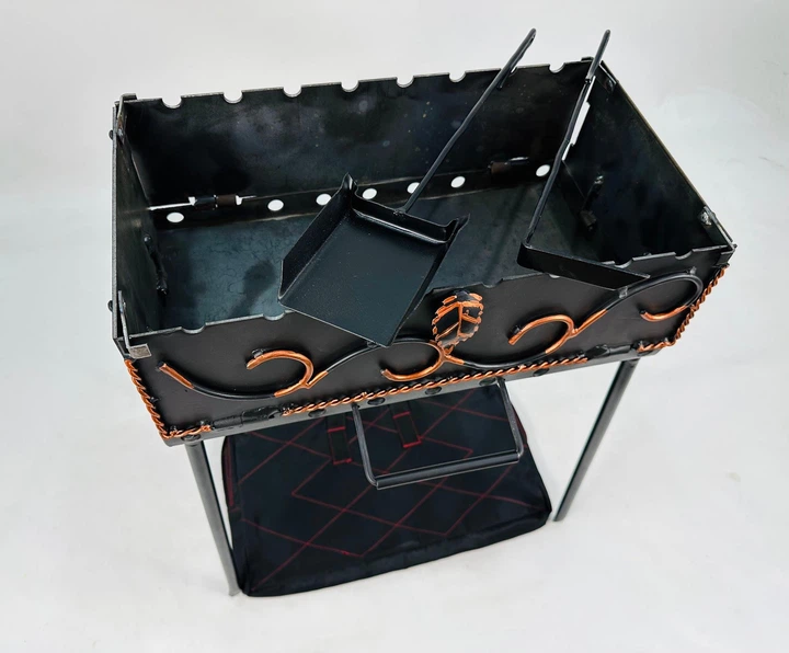 Мангал-валіза кований з металу 3 мм на 8 шампурів із совком і кочергою Чорний (21-10-MG-5063) - фото 5 Мангал-валіза кований з металу 3 мм на 8 шампурів із совком і кочергою Чорний (21-10-MG-5063) - фото 5