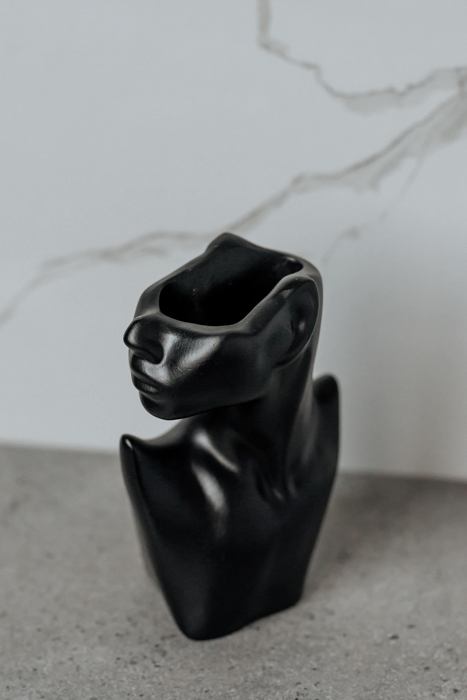 Ваза гіпсова Лайза Чорний - фото 3 Ваза гіпсова Лайза Чорний - фото 3