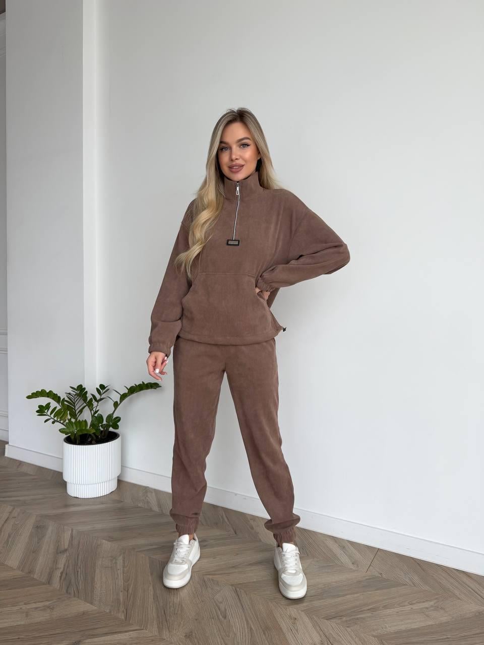 Костюм жіночий з вельвету 00658 р. 50-52 Бежевий