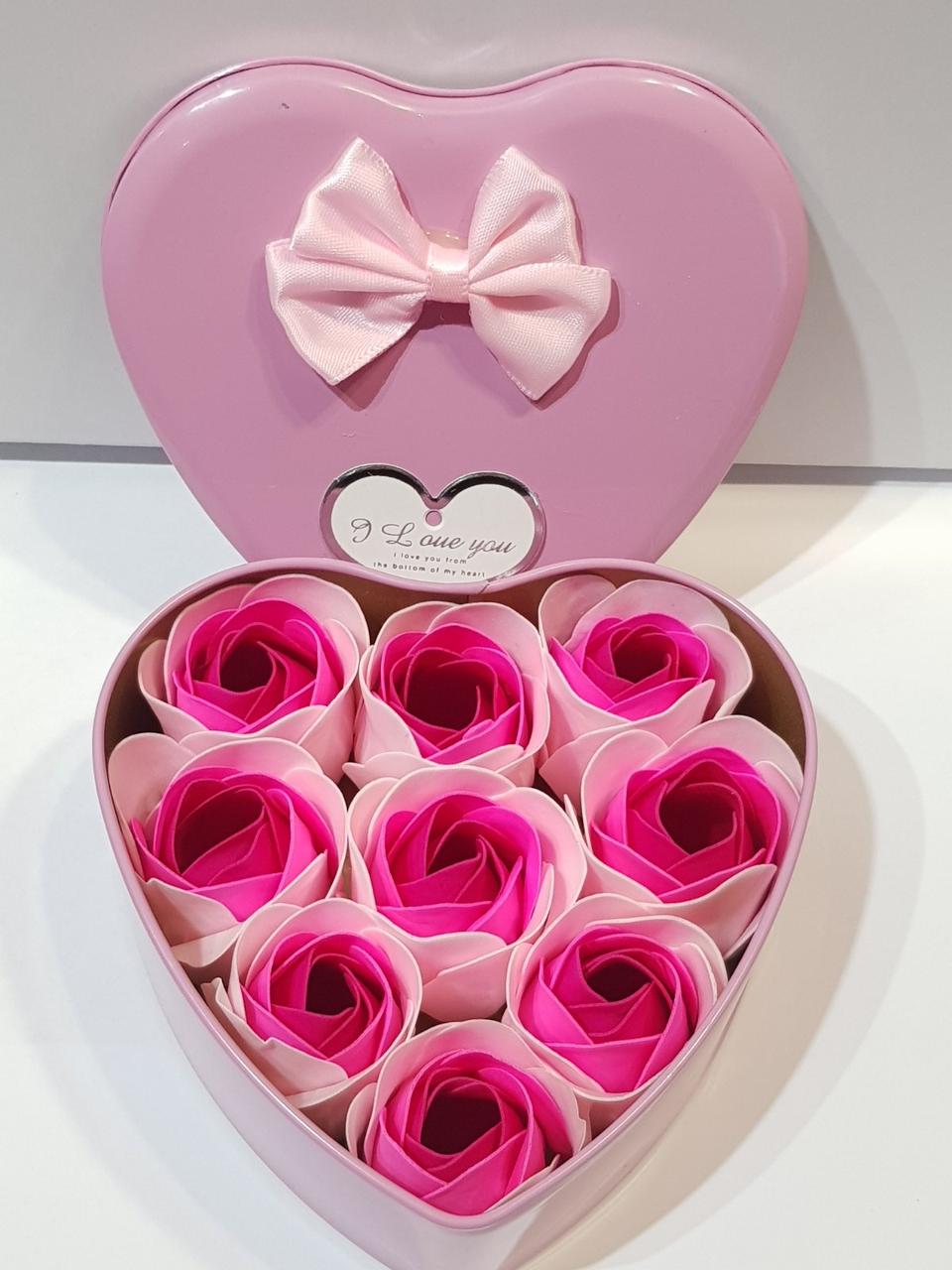 Троянди з мила Серце у подарунковій коробці 9 шт. Рожевий