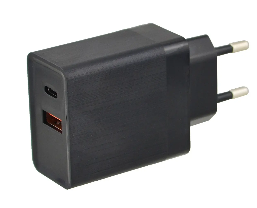 Сетевое зарядное устройство USB/TYPE C Мatrix НФ-00006702 (IR004059)