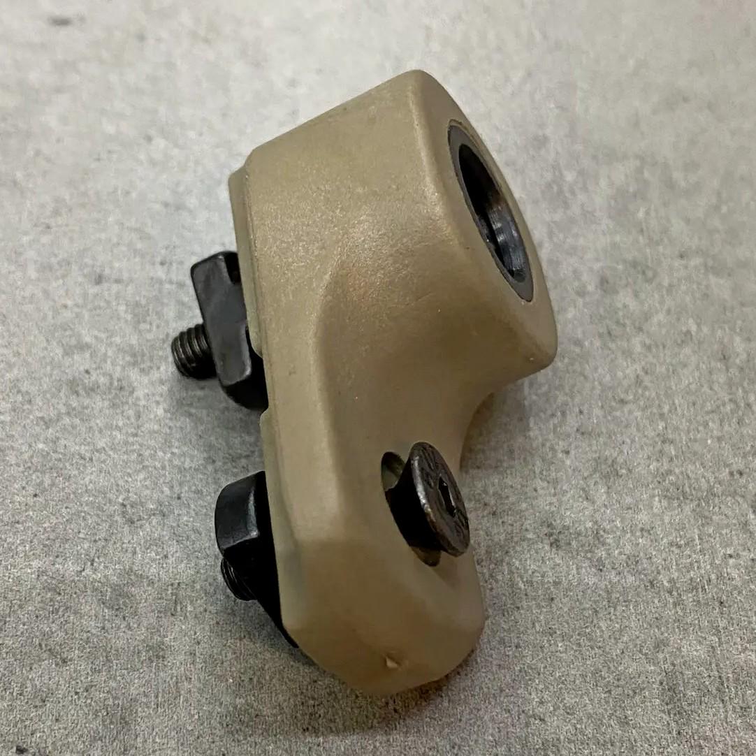 Гнездо посадочное под антабку DLG Tactical QD DLG-150 на крепление M-LOK Койот (241713) - фото 2 Гнездо посадочное под антабку DLG Tactical QD DLG-150 на крепление M-LOK Койот (241713) - фото 2