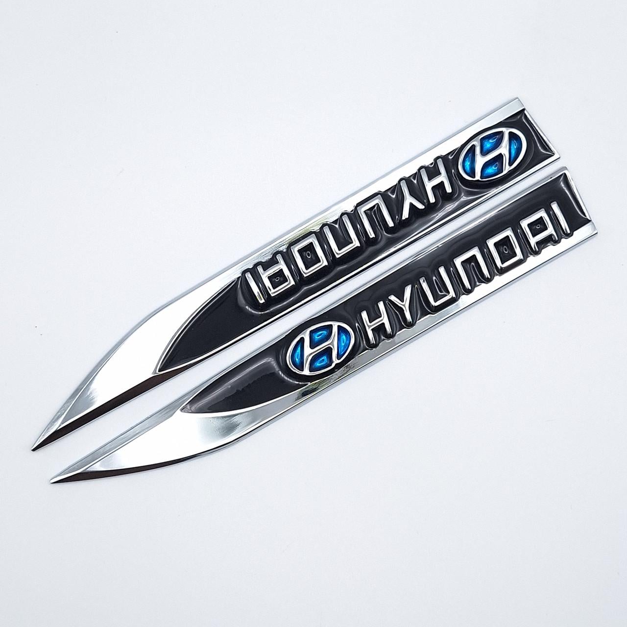 Эмблема на крылья Hyundai 15х1,8 см Хром/Черный глянцевый (1723524876)