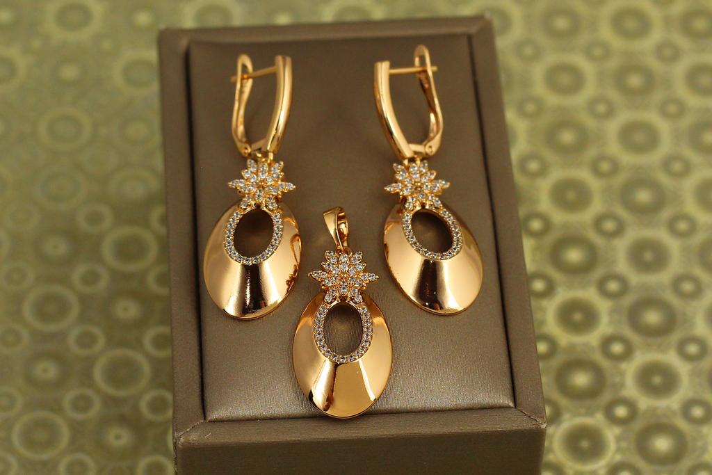 Набор Xuping Jewelry Овал Эклат Золотистый (33853381)