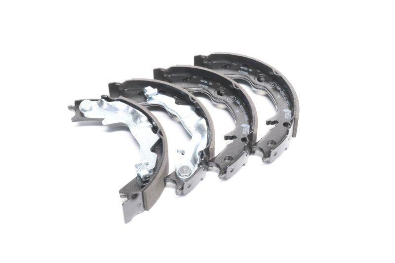 Колодки тормозные барабанные Kia Rio/Hyundai Accent 3 mc задние (Remsa 4676.00)