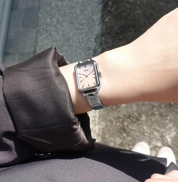 Наручний годинник жіночий Casio LTP-V009D-4E Срібний/Рожевий (2554482576) - фото 4