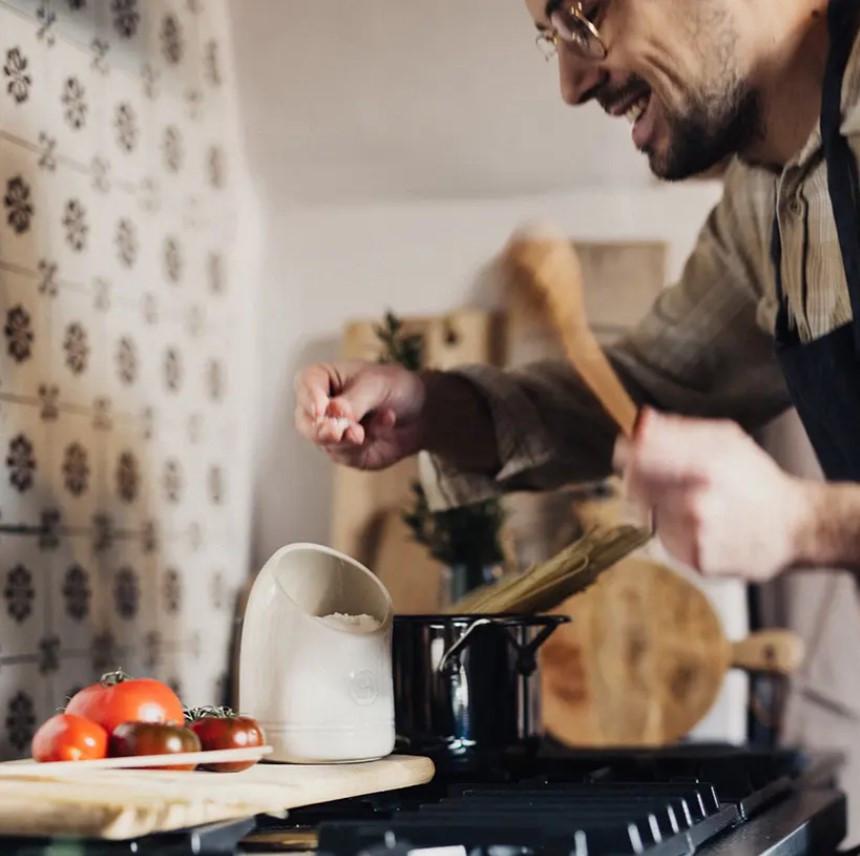 Рукав для соли Emile Henry Kitchen Tools 550 мл Белый (020202) - фото 4