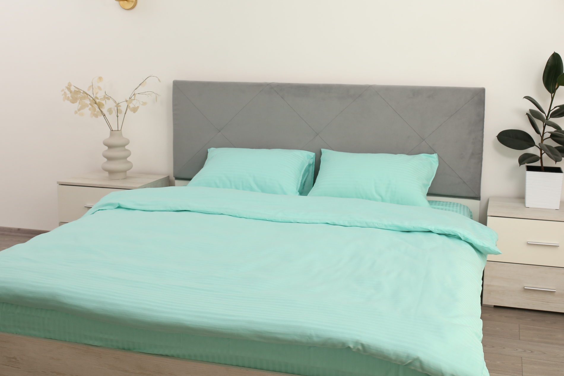 Комплект постельного белья семейный Amore menthol5410 страйп-сатин Мятный (KPB-As-STLux-menthol5410 70x70_) - фото 2 Комплект постельного белья семейный Amore menthol5410 страйп-сатин Мятный (KPB-As-STLux-menthol5410 70x70_) - фото 2