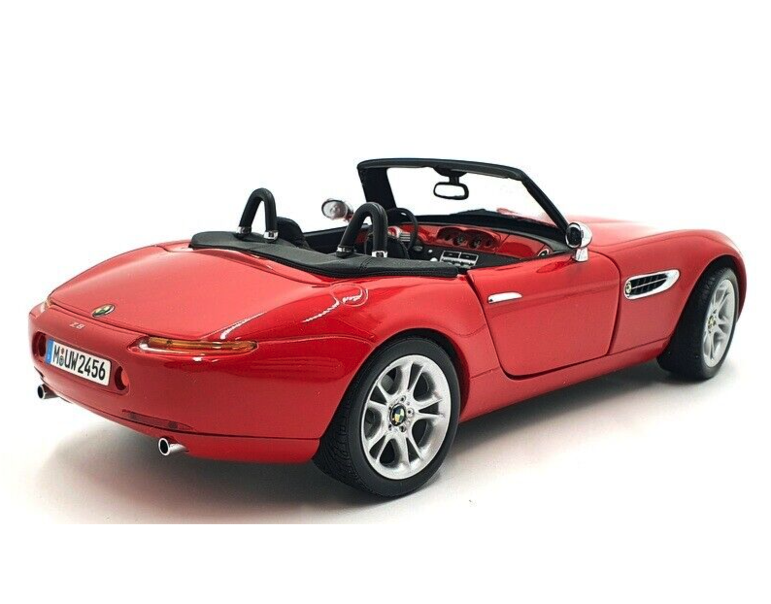 AU271 BURAGO GOLD 1/18 1:18 BMW Z8 CABRIOLET REF ? ROUGE