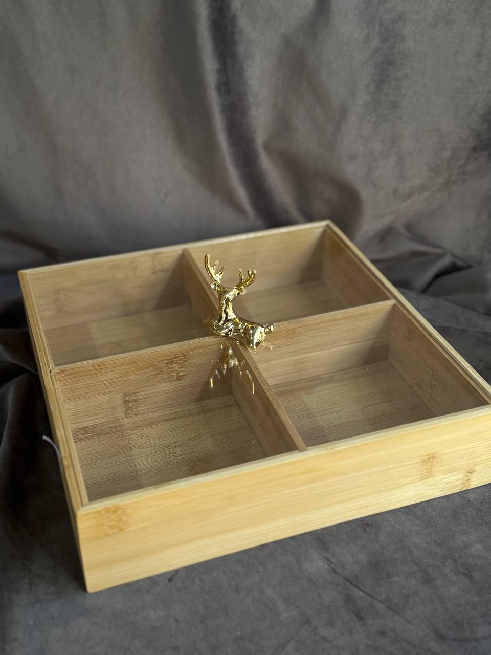 Менажница бамбуковая YIWU с крышкой 25х25х11 см Бежевый (HB-40-1)