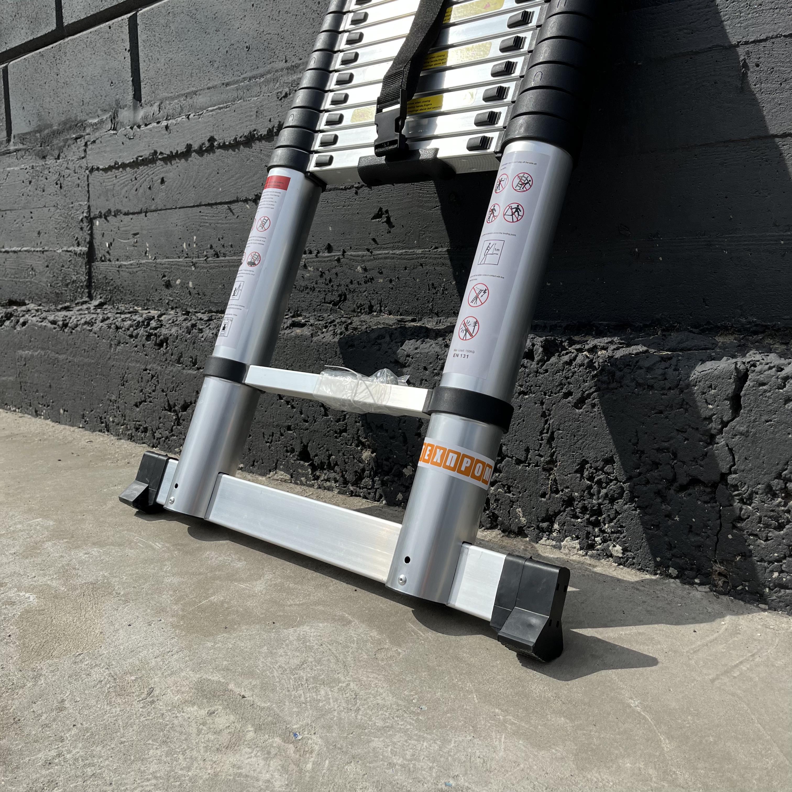 Лестница телескопическая 15 ступеней до 5 м рабочей высоты - фото 4 Лестница телескопическая 15 ступеней до 5 м рабочей высоты - фото 4