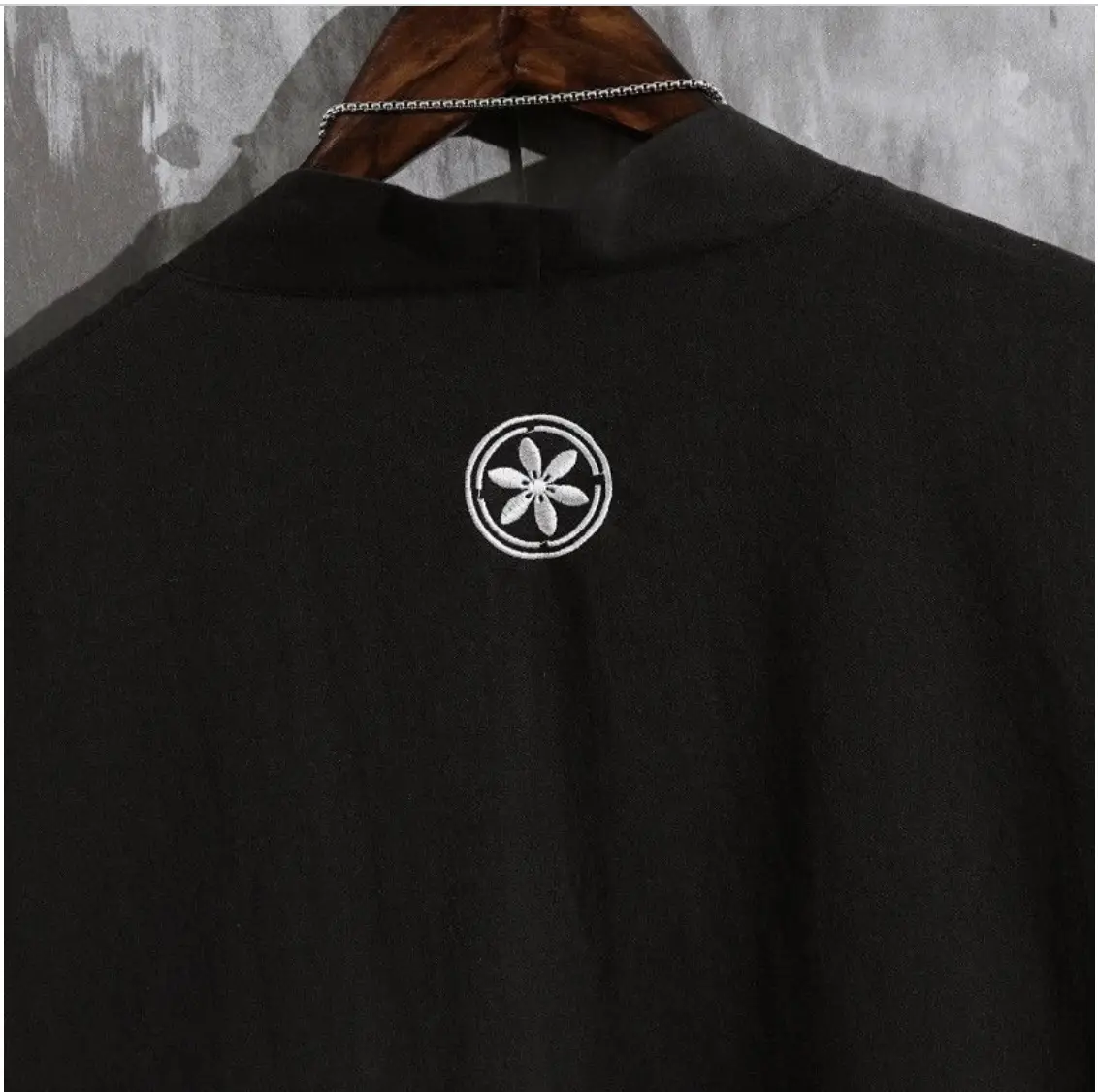 Хаорі кимоно Samurai Ninja у японському стилі Cyberpunk Techwear M Black (MK001056) - фото 4 Хаорі кимоно Samurai Ninja у японському стилі Cyberpunk Techwear M Black (MK001056) - фото 4