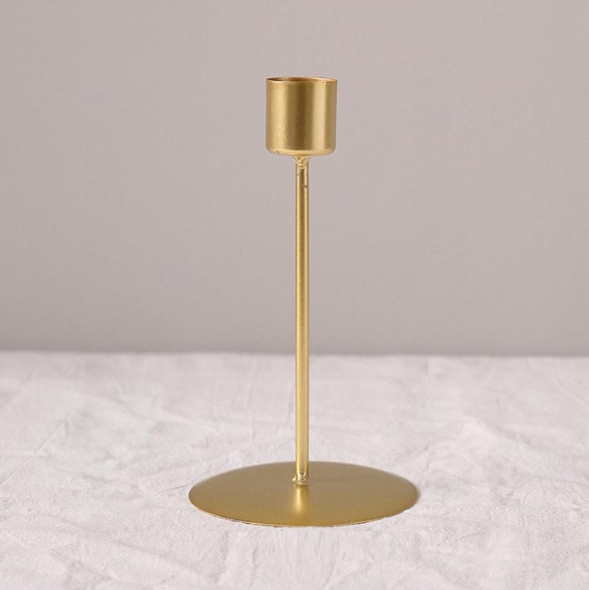 Підсвічник 15044 2,8х9х16,5 см Золотий (5003207) Підсвічник 15044 2,8х9х16,5 см Золотий (5003207)