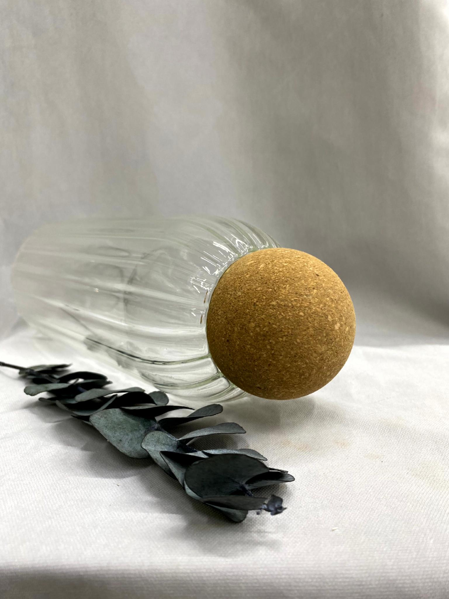 Бутылка-графин для напитков с пробкой рельефная 1,1 л - фото 5 Бутылка-графин для напитков с пробкой рельефная 1,1 л - фото 5