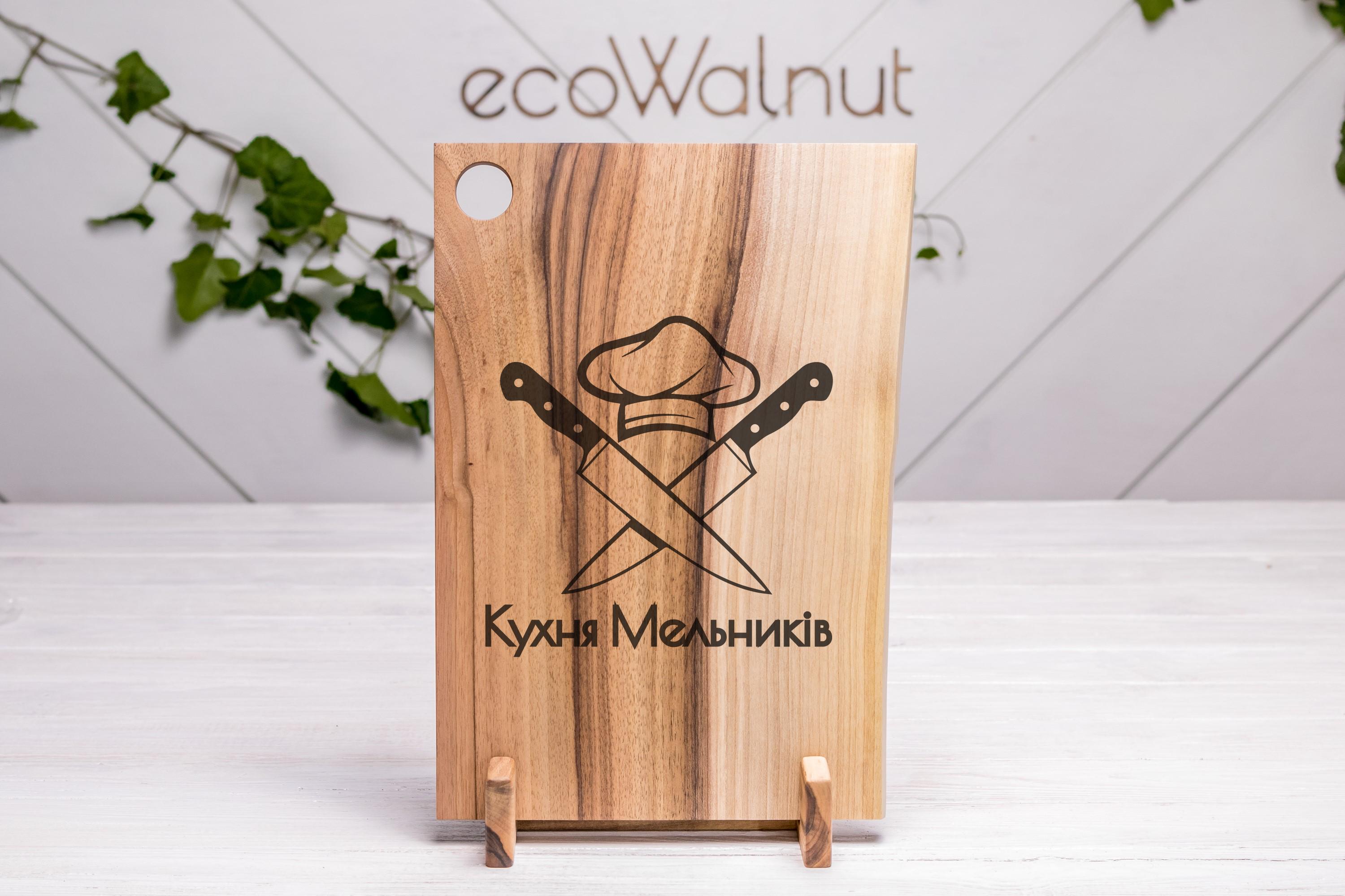 Кухонна дошка EcoWalnut горіхова з гравіюванням M (EK-18.1)