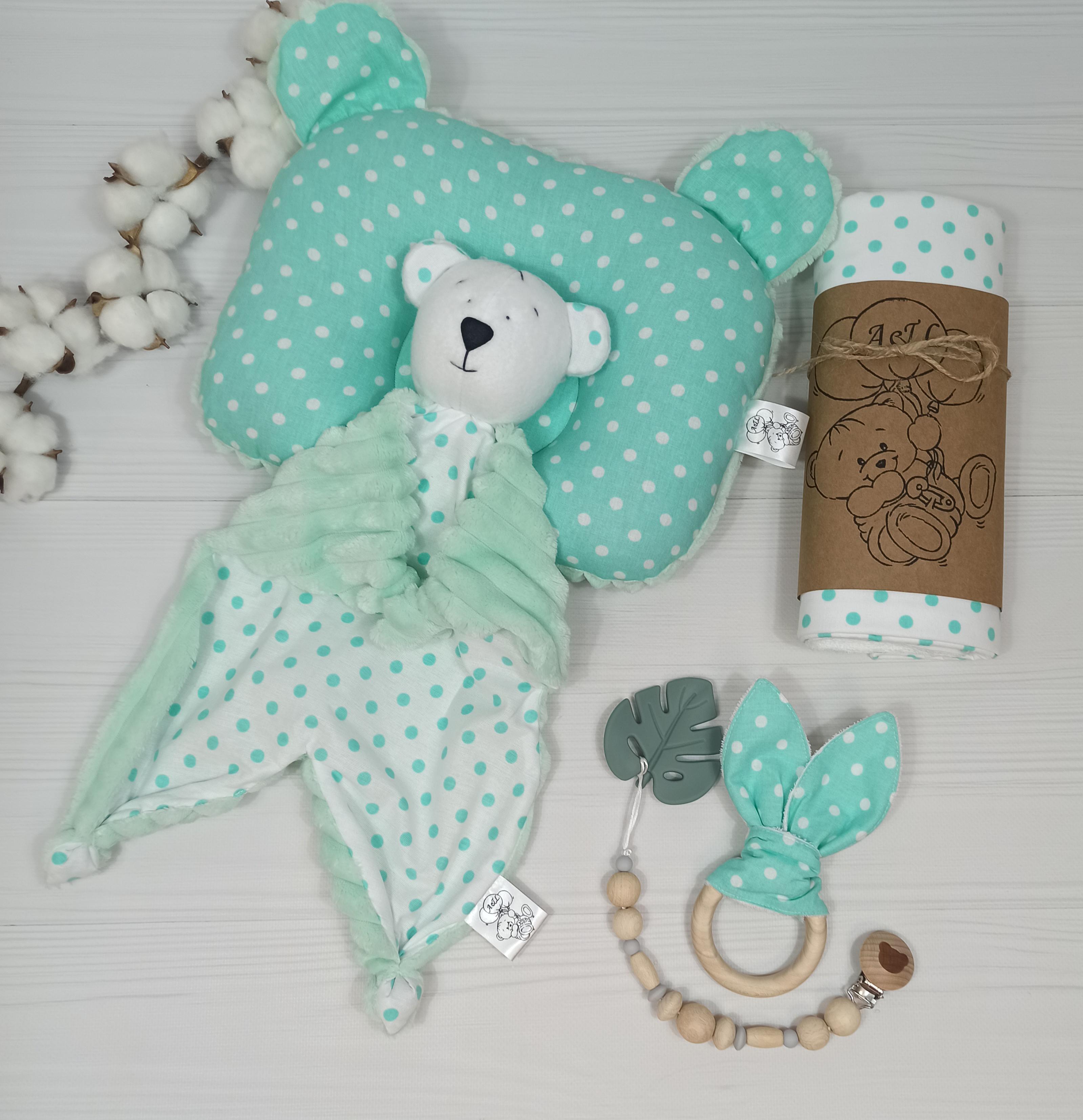 Подарочный набор albabybox Горох белый на мятном пеленке/подушка/комфортер/грызунец/держатель для пустышек Мятный (NA 18205162)
