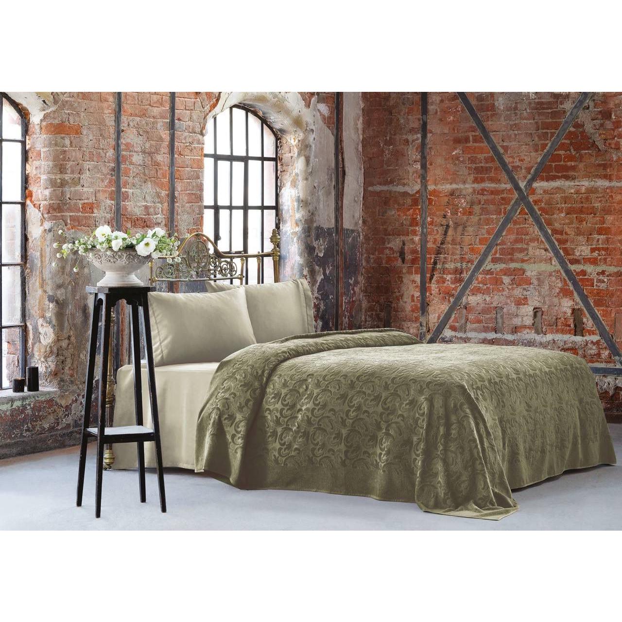 Постельное белье Tivolyo Home Baroc haki пике с махровым покрывалом