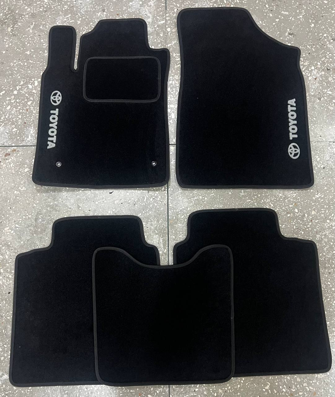 Коврики автомобильные ворсовые в салон для Toyota Avalon АКП SD 2005