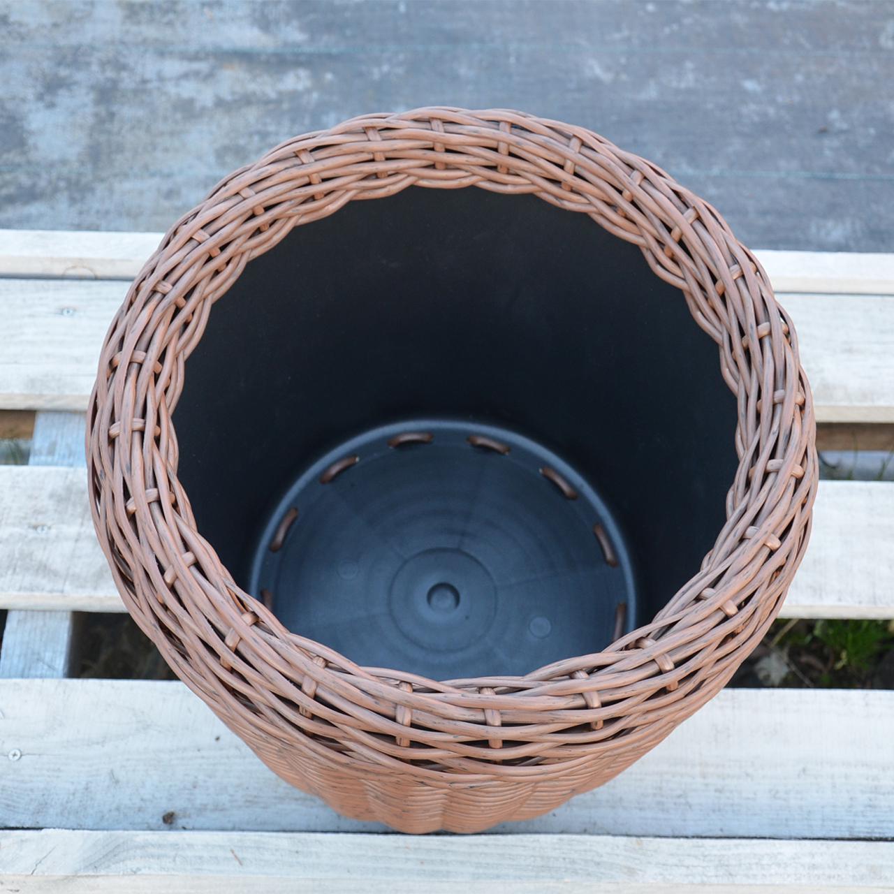 Кашпо для рослин з штучного ротангу 16 л Молочний шоколад (11717418) - фото 4 Кашпо для рослин з штучного ротангу 16 л Молочний шоколад (11717418) - фото 4