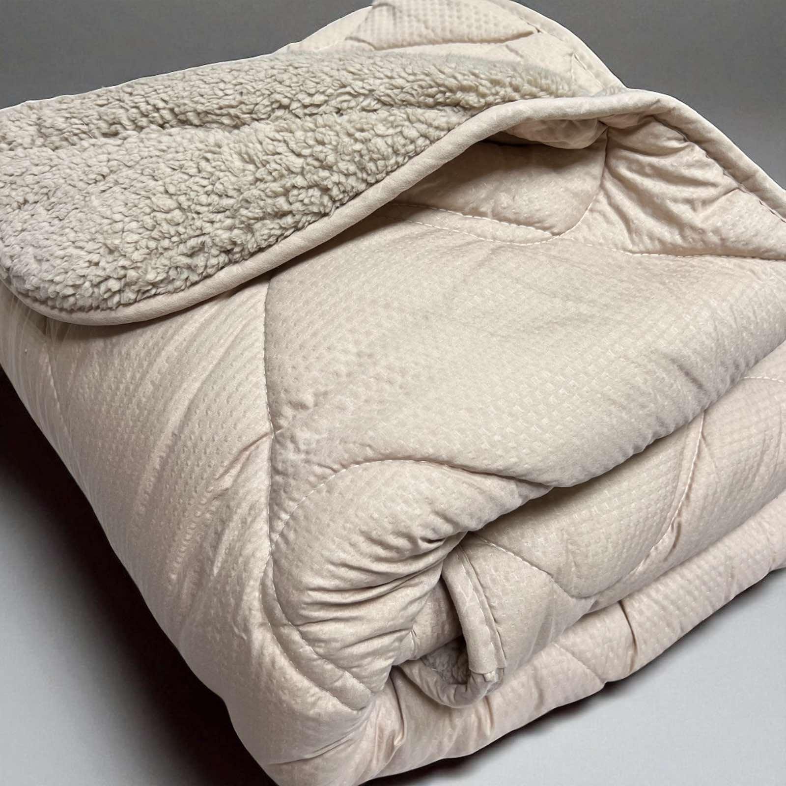 Ковдра зимова Тедді еко-хутро/тиснена мікрофібра 150-210 см Бежевий (2733730516) - фото 2 Ковдра зимова Тедді еко-хутро/тиснена мікрофібра 150-210 см Бежевий (2733730516) - фото 2