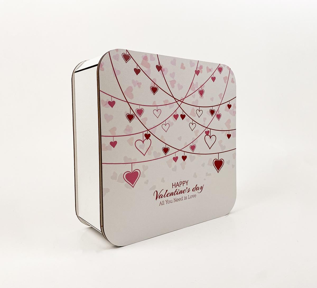 Коробочка квадратна "Happy Valentine’s day. All you need is Love" (5710)