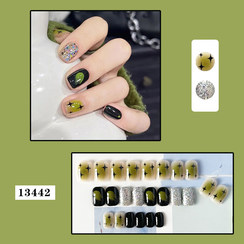 Накладные ногти с клеем Bananahall 13442 24 шт. Зеленый (A9961) - фото 2 Накладные ногти с клеем Bananahall 13442 24 шт. Зеленый (A9961) - фото 2