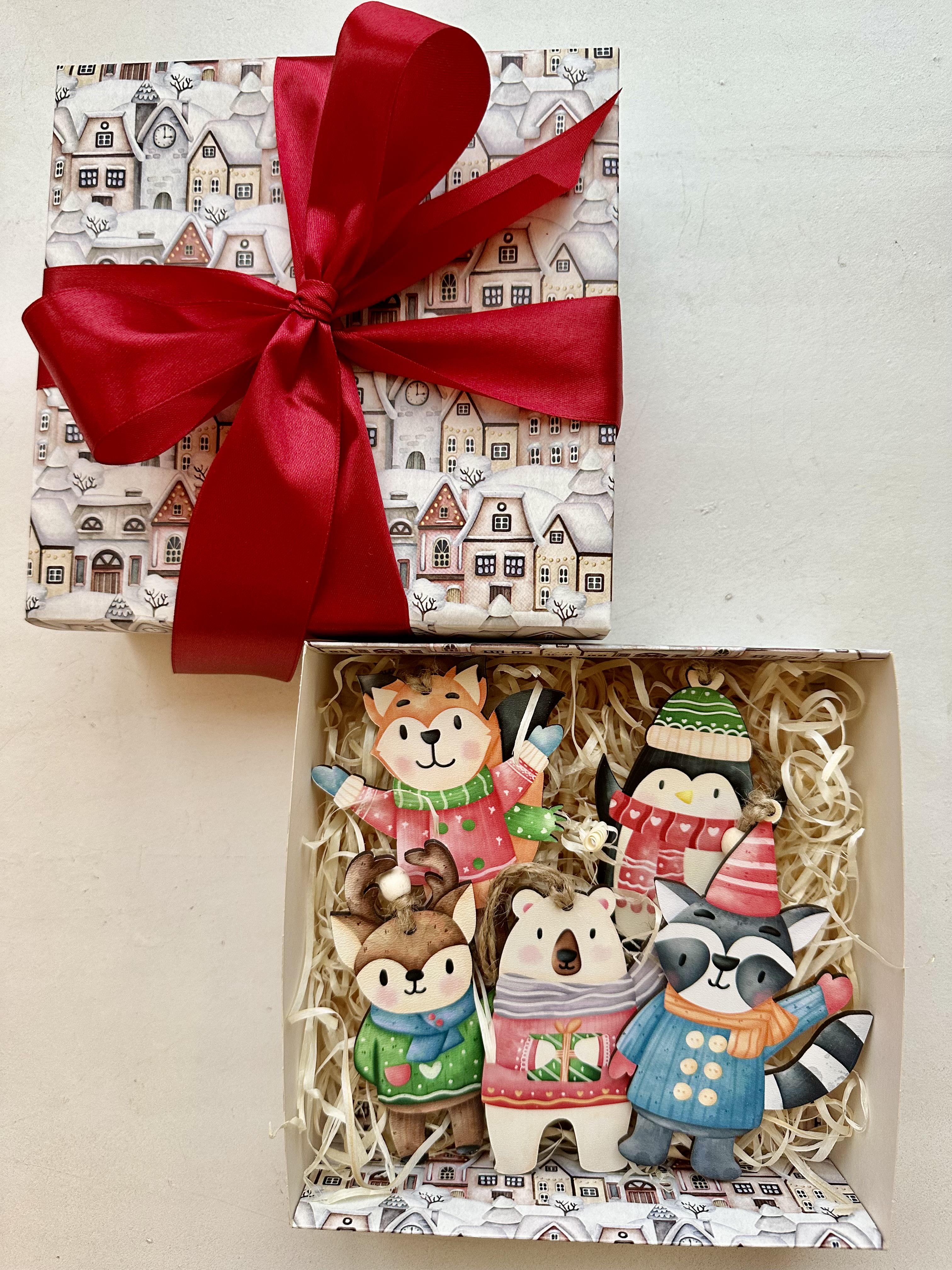 Набір подарунковий з іграшками деревʼяними новорічними 5 шт. - фото 8 Набір подарунковий з іграшками деревʼяними новорічними 5 шт. - фото 8