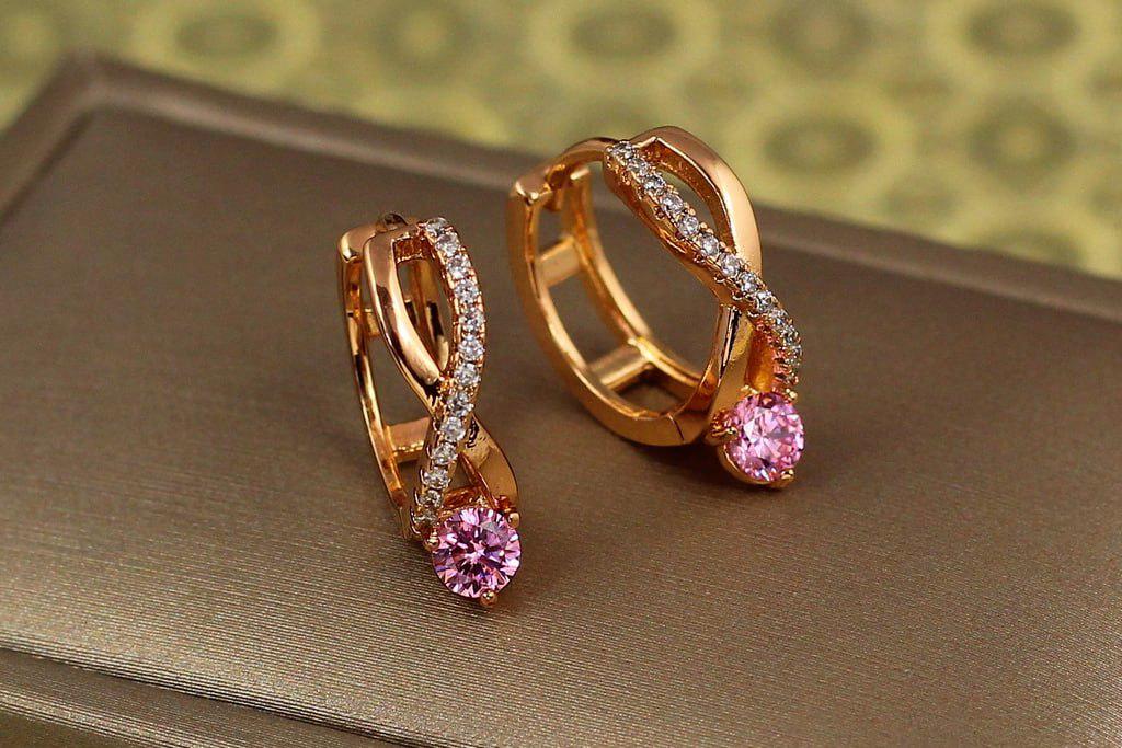 Серьги Xuping Jewelry бесконечность с розовым камнем 1,6 см Золотистый (29371236)