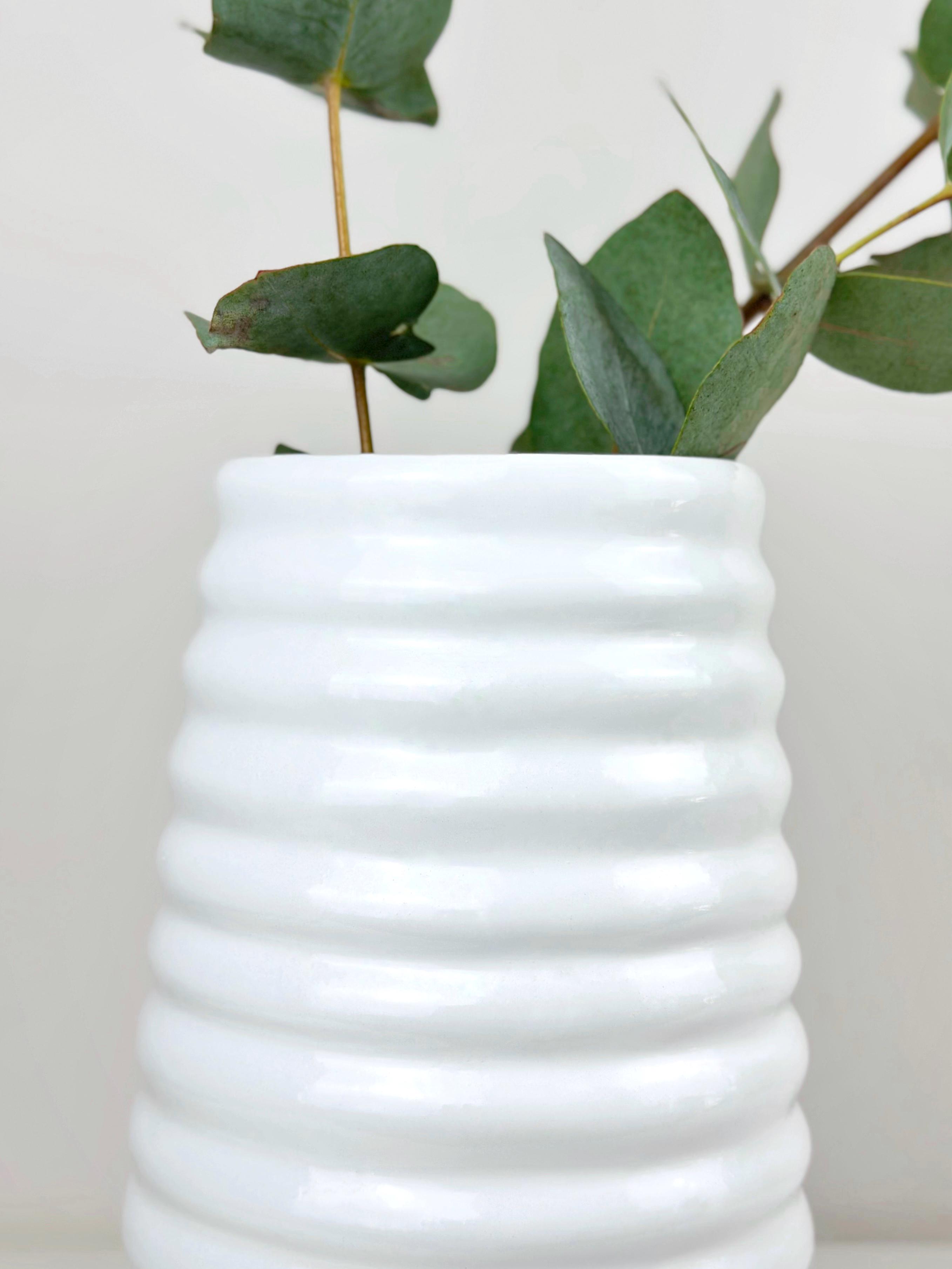 Ваза для квітів та декору глиняна керамічна Вулик 20 см Білий (4001-3) - фото 6 Ваза для квітів та декору глиняна керамічна Вулик 20 см Білий (4001-3) - фото 6