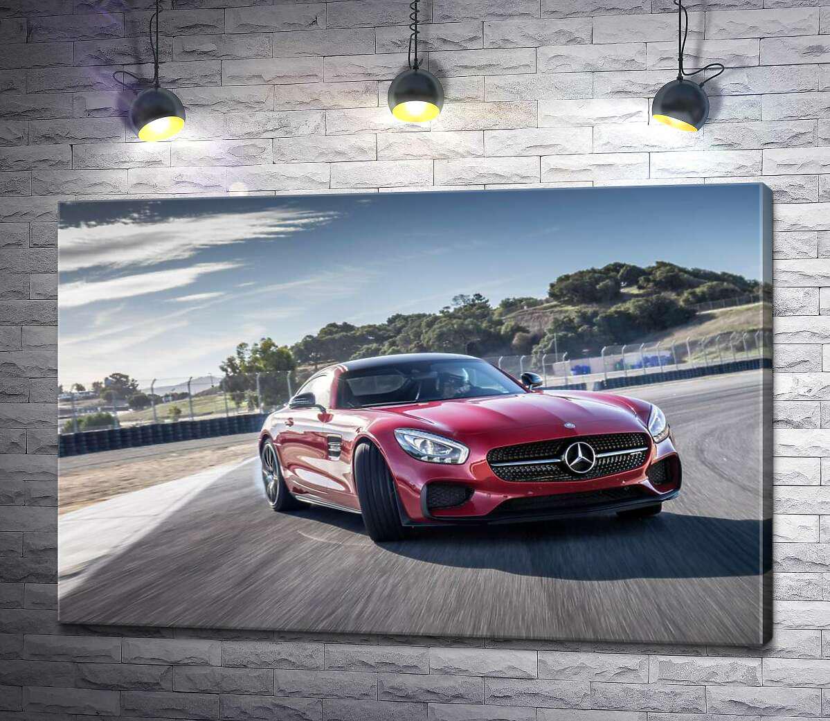 Картина ArtPoster Красный автомобиль Мерседес (Mercedes) покоряет гоночную трассу  130x87 см Модуль №1 (000033)