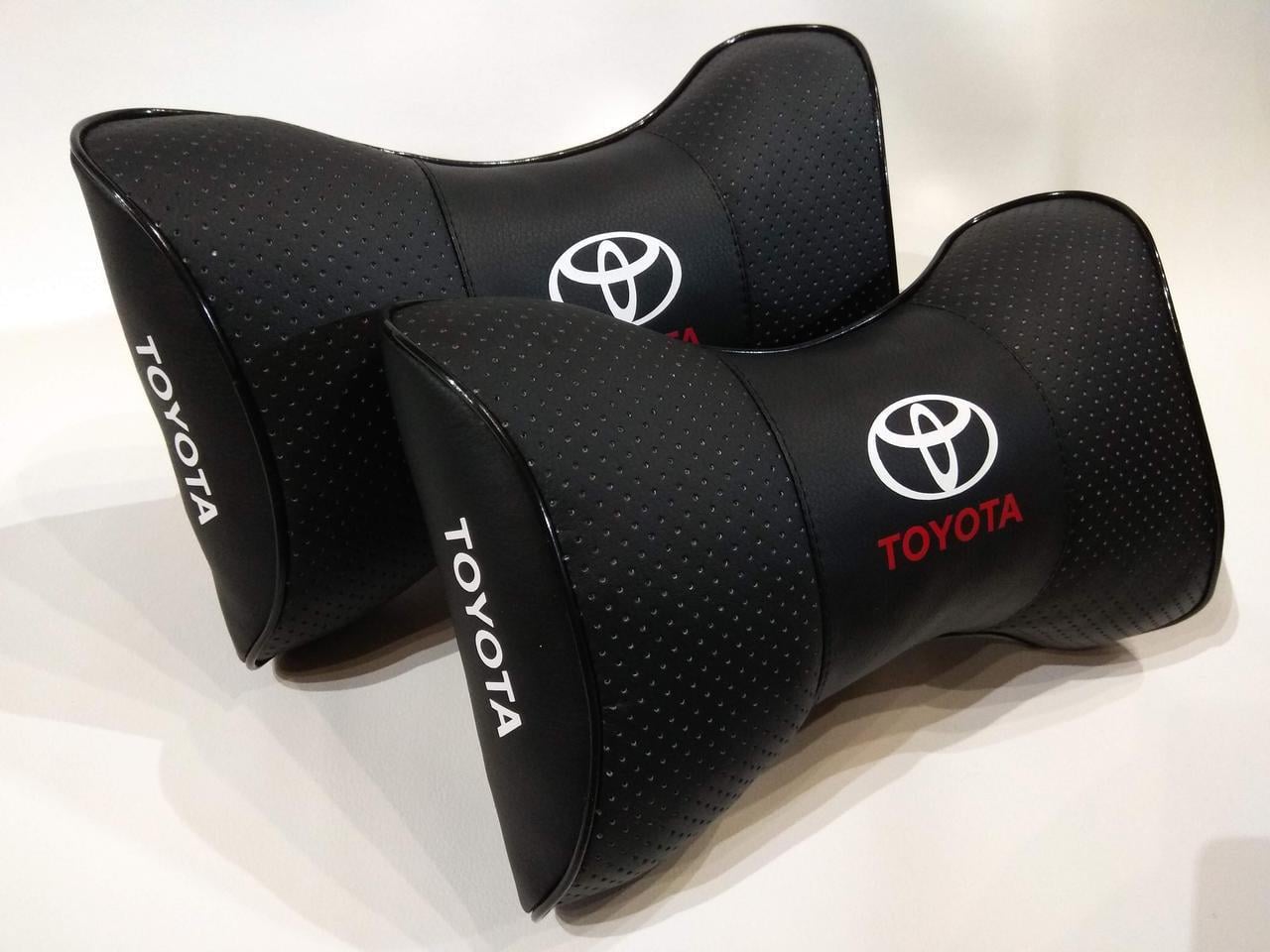 Подушка на подголовник авто Toyota 2 шт. (00278)