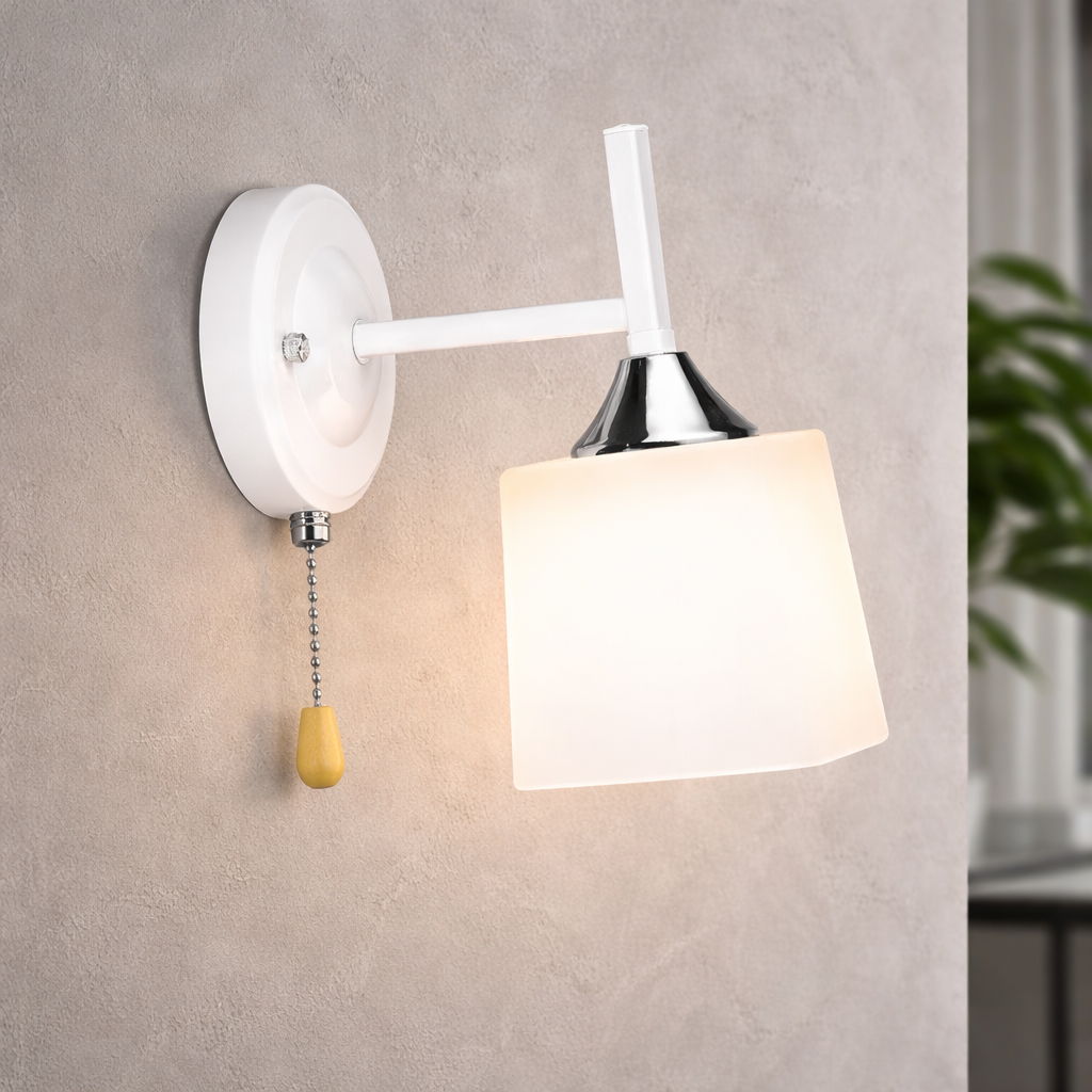 Бра Sirius с квадратным плафоном под одну лампу Е27 Белый/Хром (B N6646/1W WT+CR)