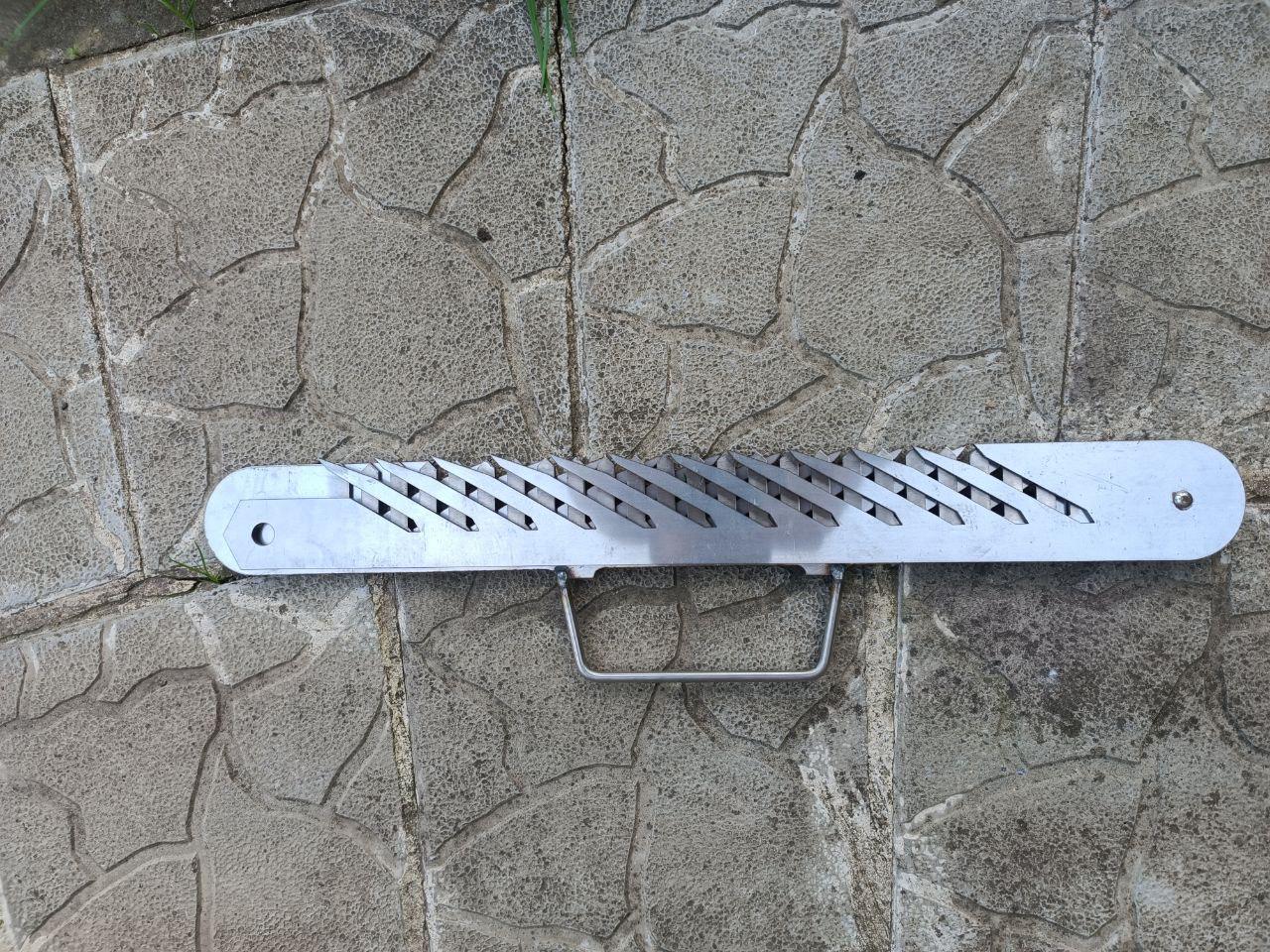 Донна коса для очищення берега та пляжу від водоростей з нержавіючої сталі 50x50x50 см 2 кг (10909561) - фото 9