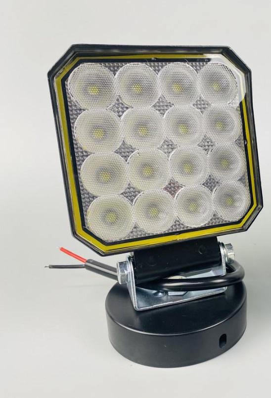 Фара LED квадратна 16 Led chip 12/24V Широкий промінь/Світло 6500К IP67 Реальні 27W Фара LED квадратна 16 Led chip 12/24V Широкий промінь/Світло 6500К IP67 Реальні 27W