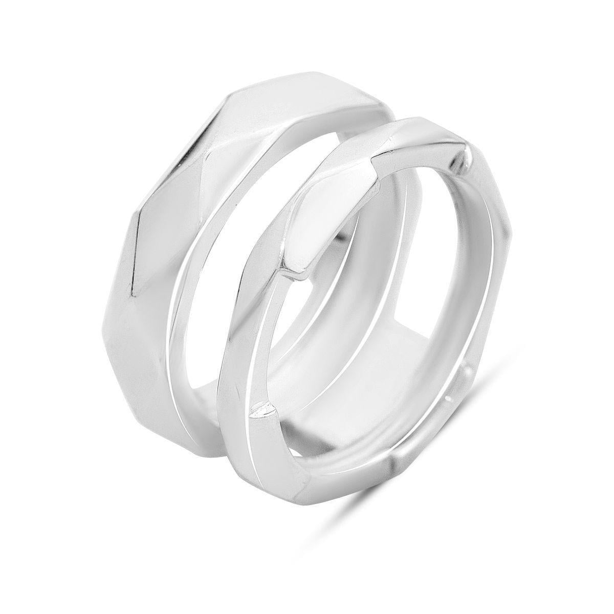 Кольцо серебряное с многогранными элементами р. 16,5