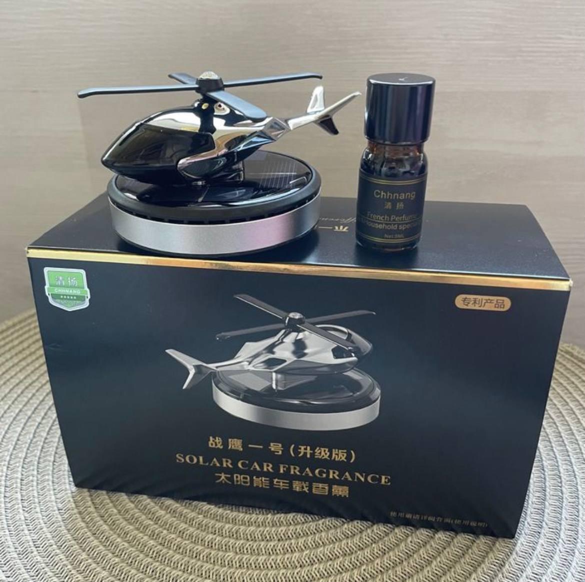 Ароматизатор для авто Вертоліт на сонячній батареї в подарунковій упаковці Silver (qbv-fel-b5i) - фото 3