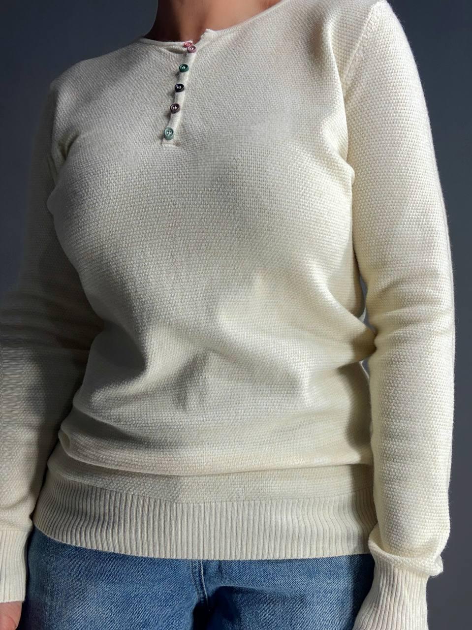 Свитер женский AN 02493 букле с пуговицами тонкий и теплый базовый One Size Молочный - фото 4 Свитер женский AN 02493 букле с пуговицами тонкий и теплый базовый One Size Молочный - фото 4