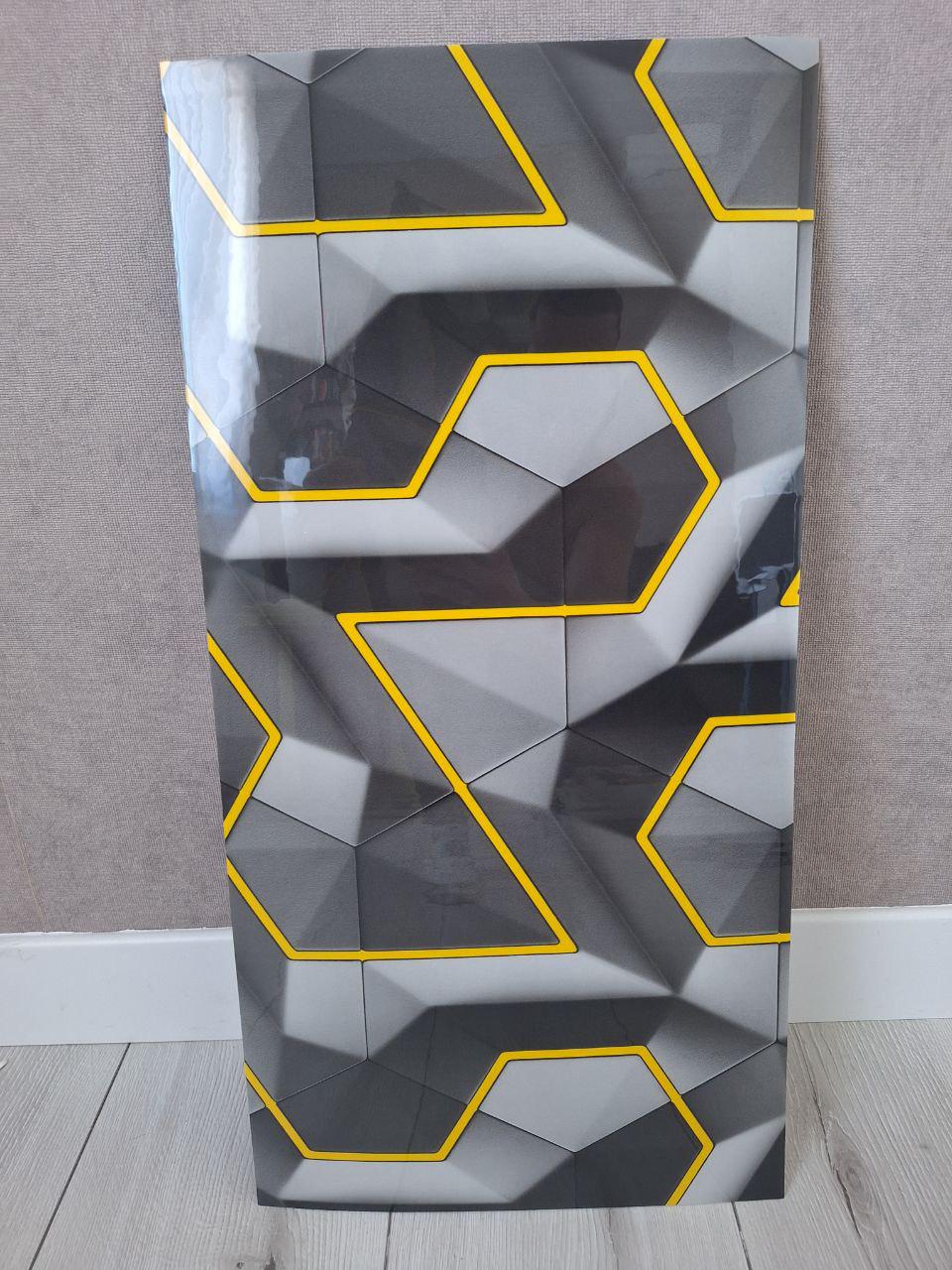 Плитка самоклеящаяся виниловая 600х300х2 мм (F69)