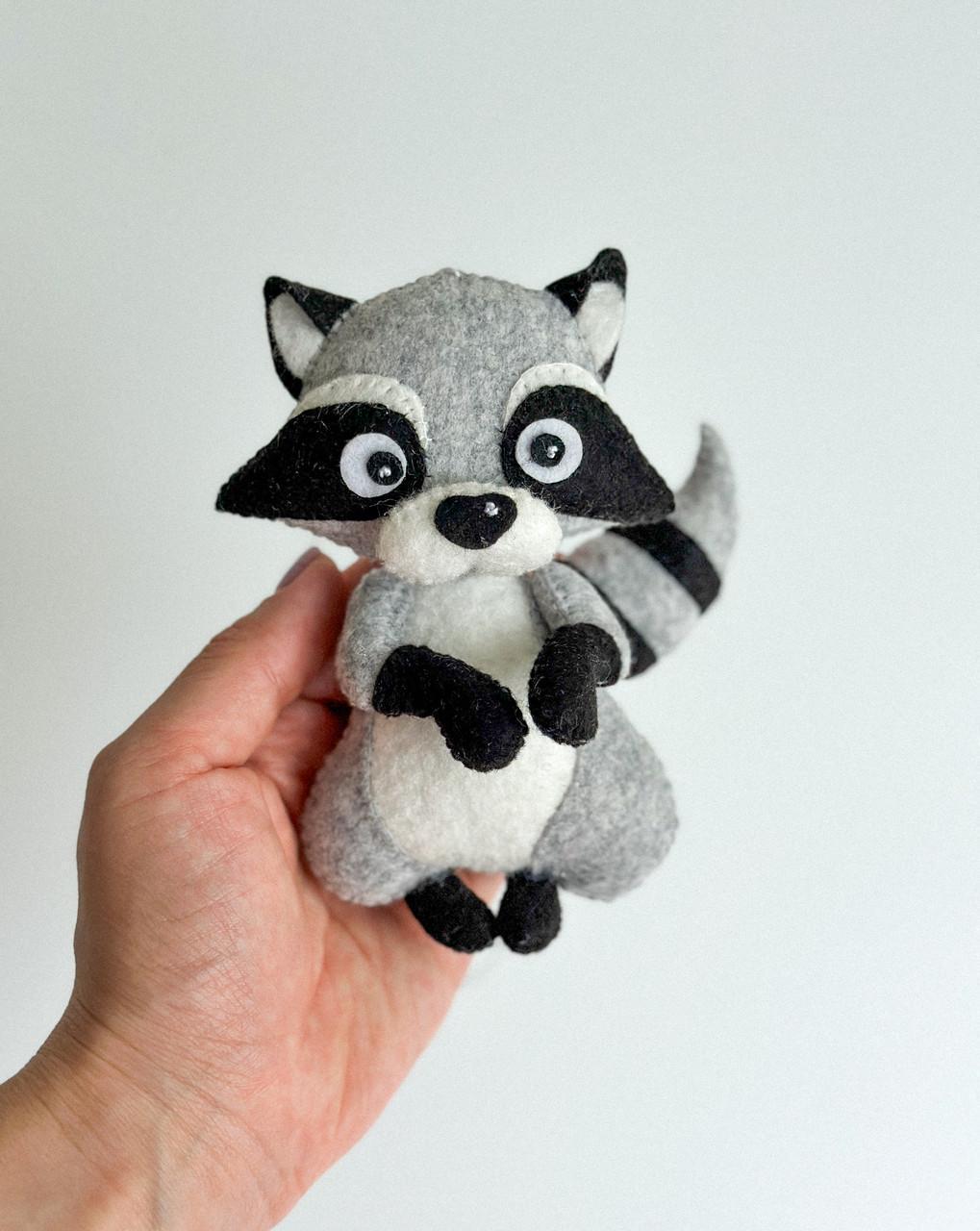 Игрушка из фетра ручной робота Енот (28857501) - фото 4