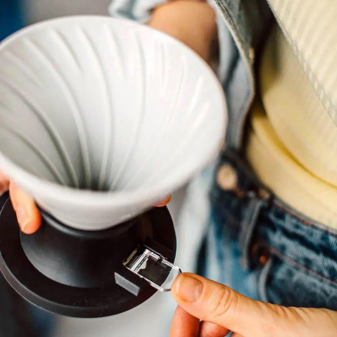 Воронка иммерсионная для кофе Hario Switch 02 с клапаном керамическая 200 мл (SSDC-200-W) - фото 2 Воронка иммерсионная для кофе Hario Switch 02 с клапаном керамическая 200 мл (SSDC-200-W) - фото 2