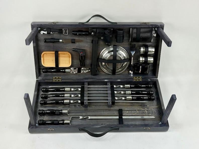 Набір шампурів подарунковий Богатир великий з нержавіючої сталі в дерев'яному кейсі Чорний (21-10-KS-7514) - фото 2 Набір шампурів подарунковий Богатир великий з нержавіючої сталі в дерев'яному кейсі Чорний (21-10-KS-7514) - фото 2