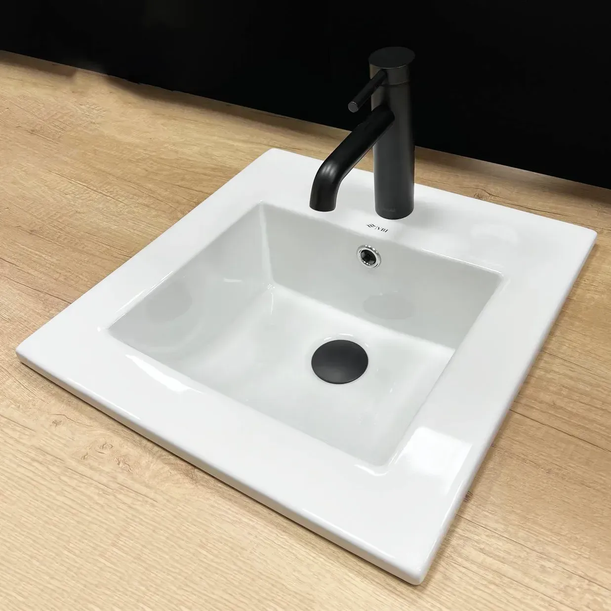 Умивальник врізний VBI Ferrara прямокутний 420x425 мм Білий (RM-VBI-018011)