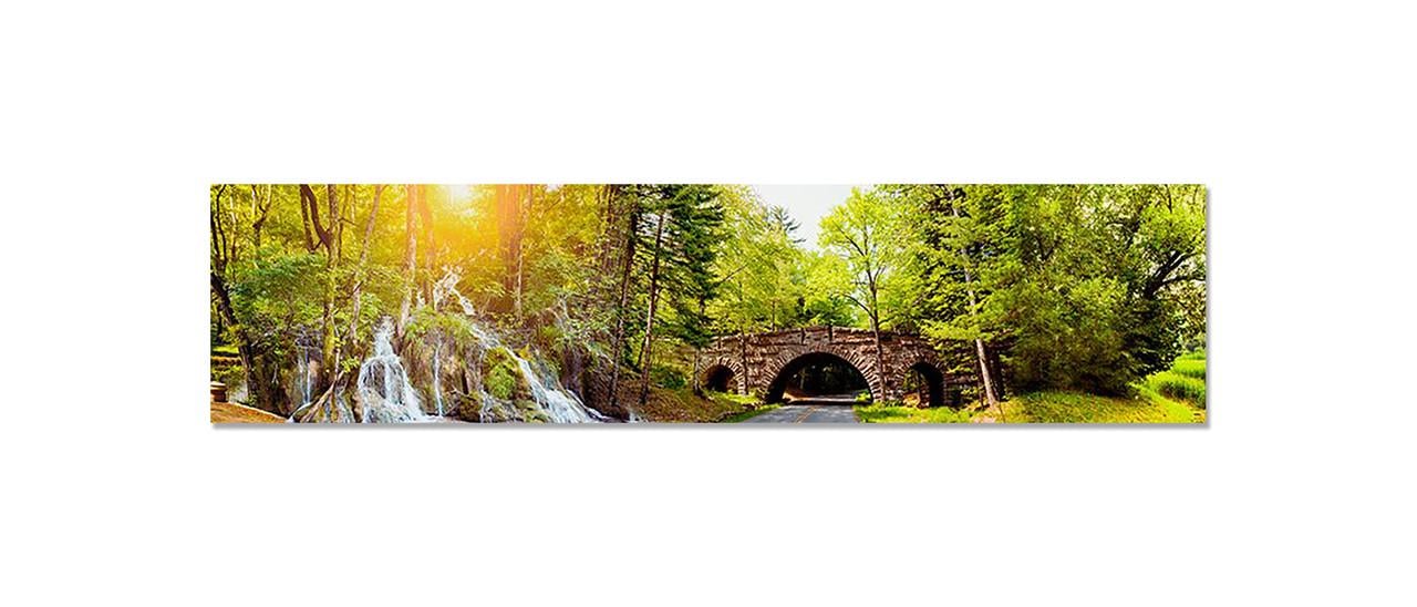 Наклейка виниловая на кухню Zatarga Лесной водопад 600х2500 мм (1274514083)